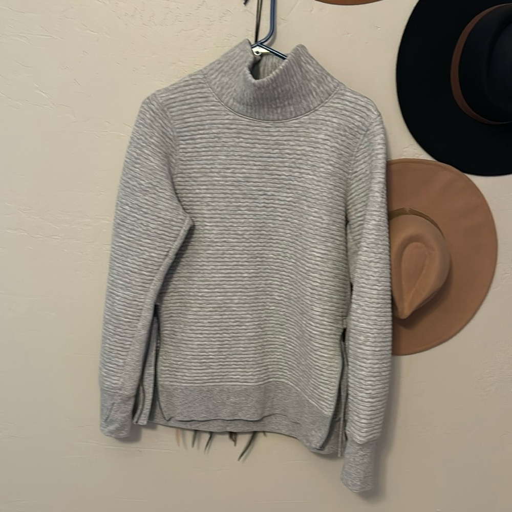 basic pullover